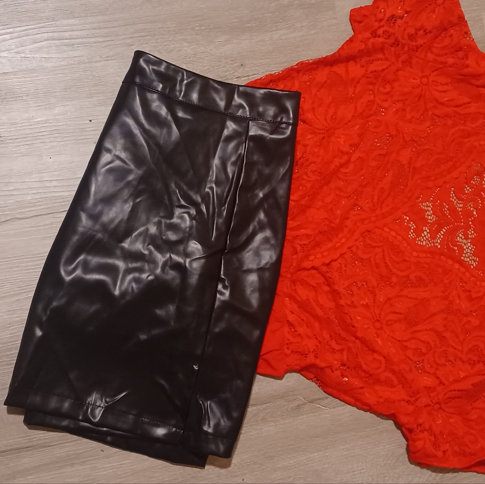 Black leather bodycon pencil skirt (XXL)